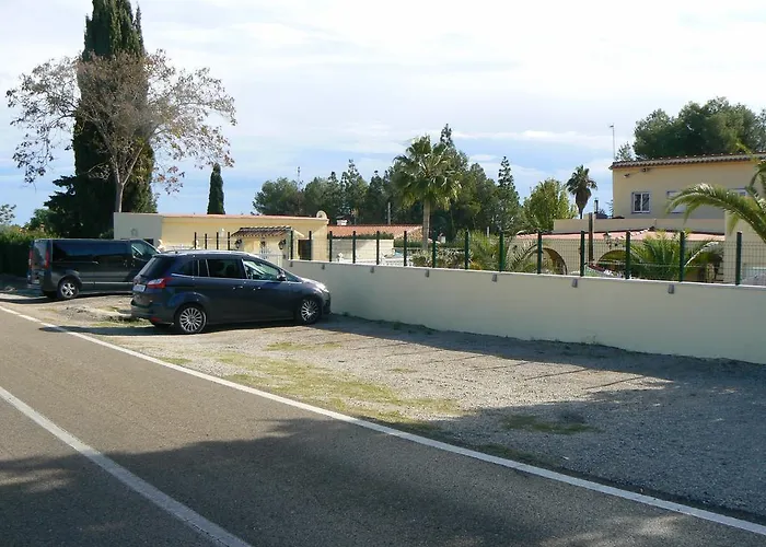 아파트호텔 Casa Robion Godelleta