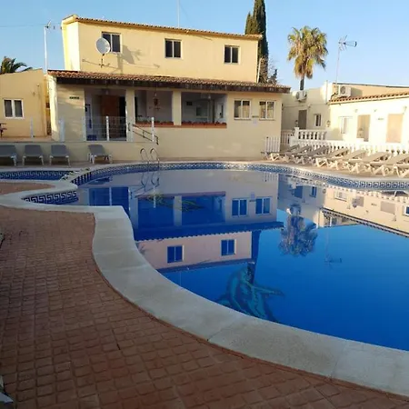 Casa Robion Hotel apartamentowy *
