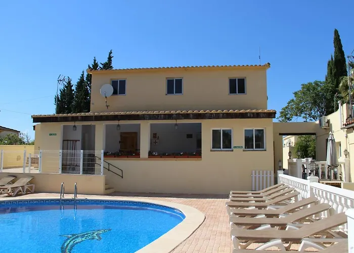 Casa Robion Aparthotel *
